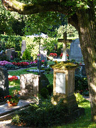 Bild vergrößern: Alter evangelischer Friedhof